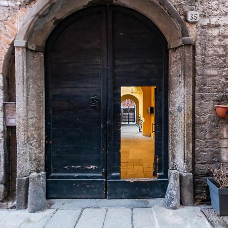 Appartamento Tivano In Centro Storico Como Exteriér fotografie